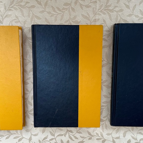 Three Children’s Classics Book set - Picture 10 of 11